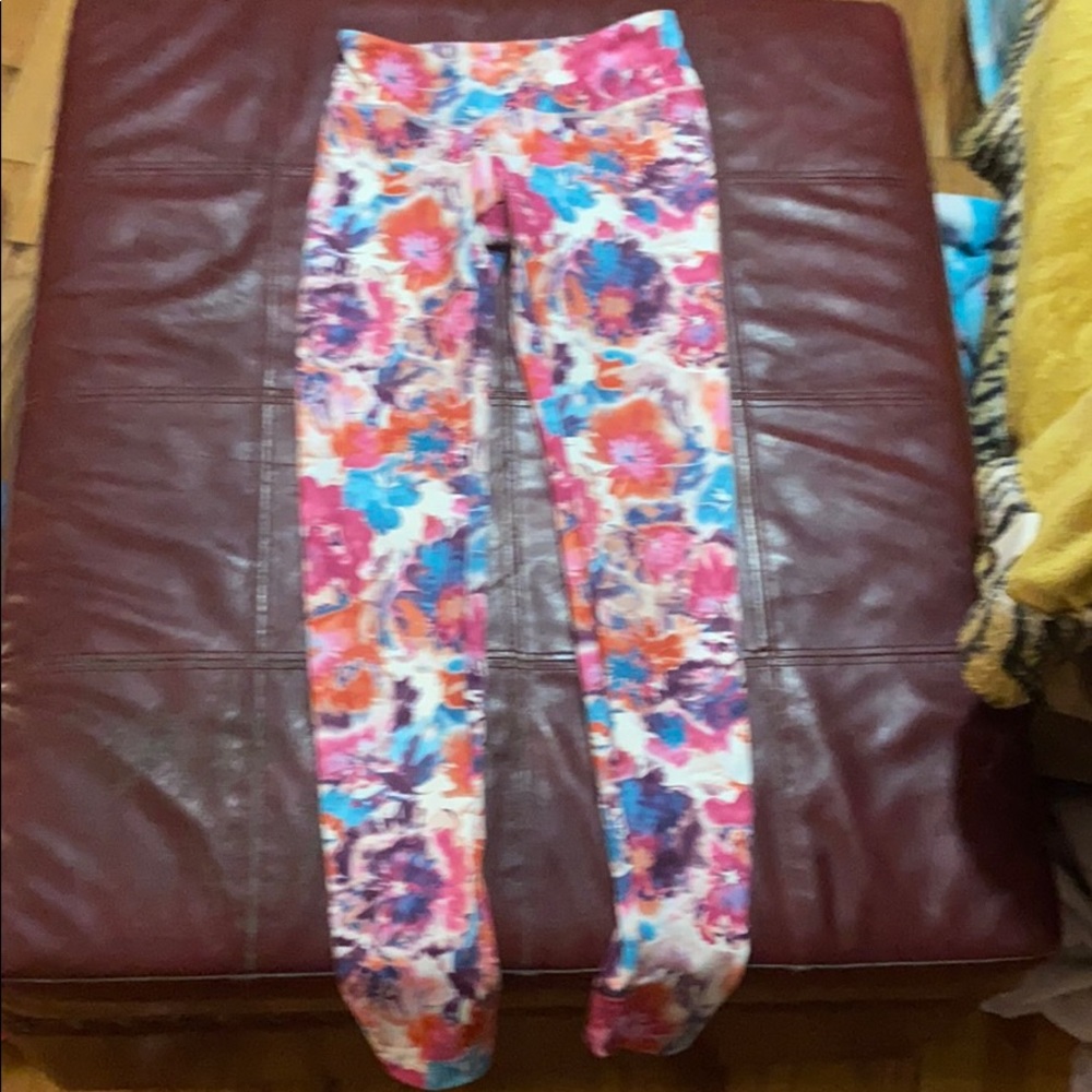 Kira Grace (USA) women’s yoga pants (x-small)